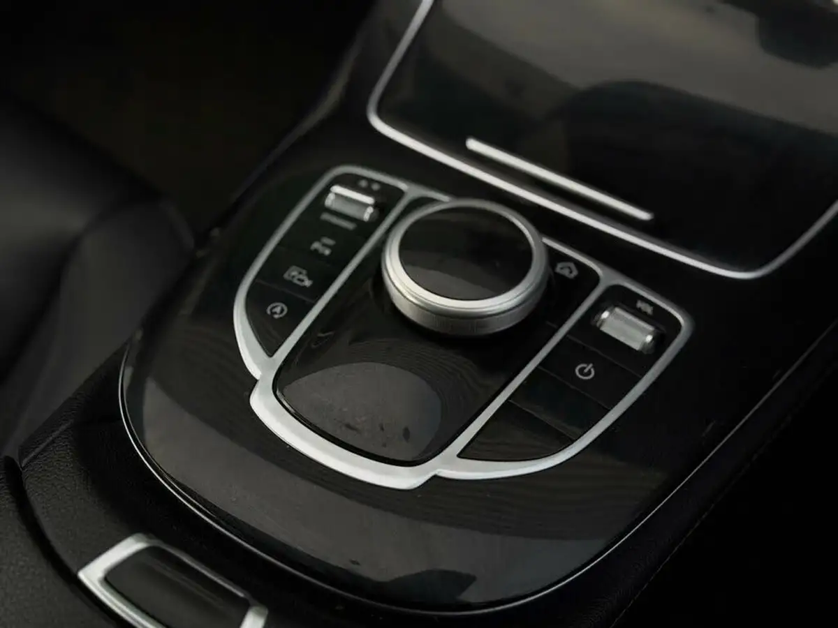 2017-mercedes-benz-e-class-20d-e220d-se-ss-saloon-4d-big-20