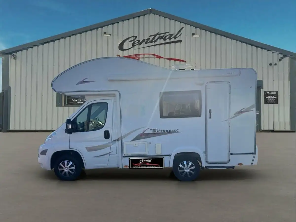 2010-peugeot-boxer-22td-330-swb-100-chassis-cab-big-8