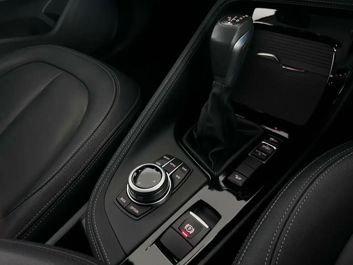 2018-bmw-x1-20-xdrive20i-xline-big-35