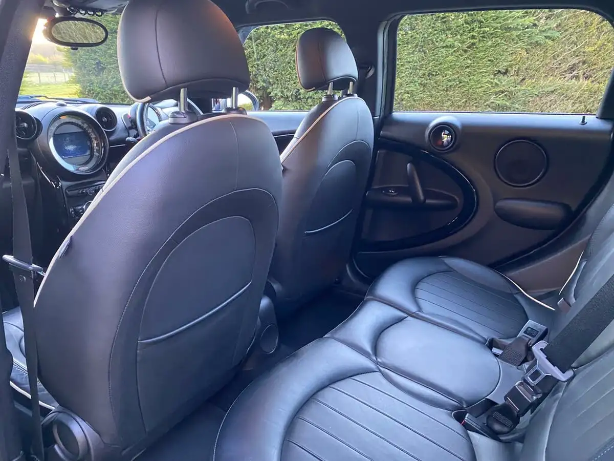 2013-mini-countryman-16-john-cooper-works-chili-big-24