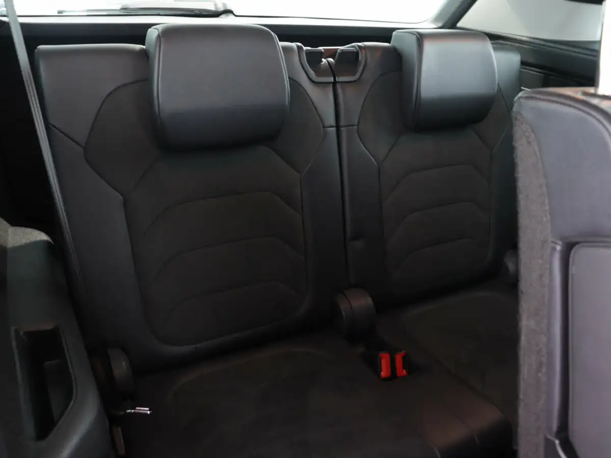 2021-skoda-kodiaq-15-tsi-se-l-dsg-big-41