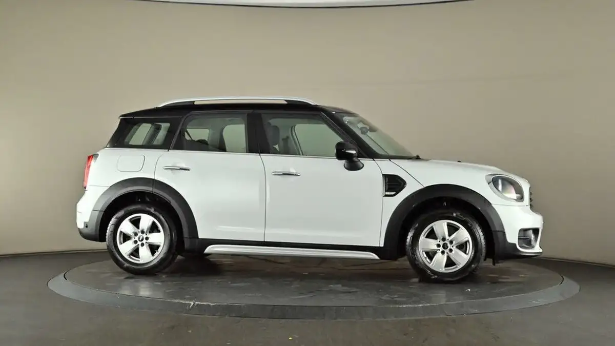 2018-mini-countryman-15-cooper-ss-auto-big-17