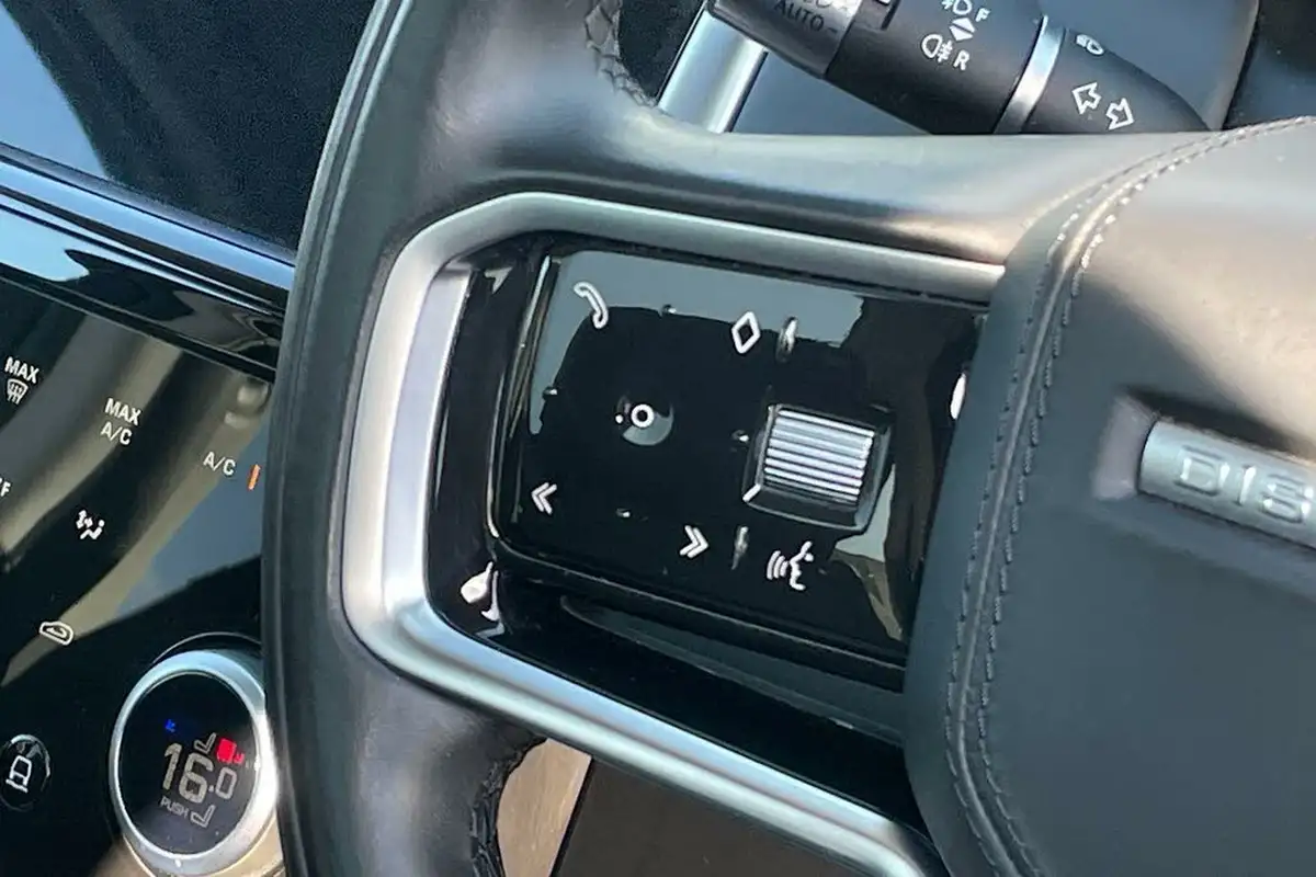 2021-land-rover-discovery-sport-20-p250-hse-big-40