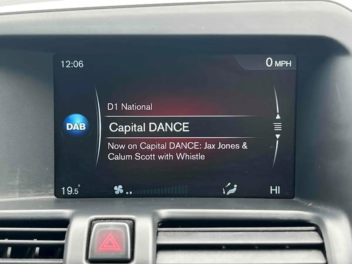 2015-volvo-xc60-24td-d4-se-lux-181bhp-nav-ss-big-22