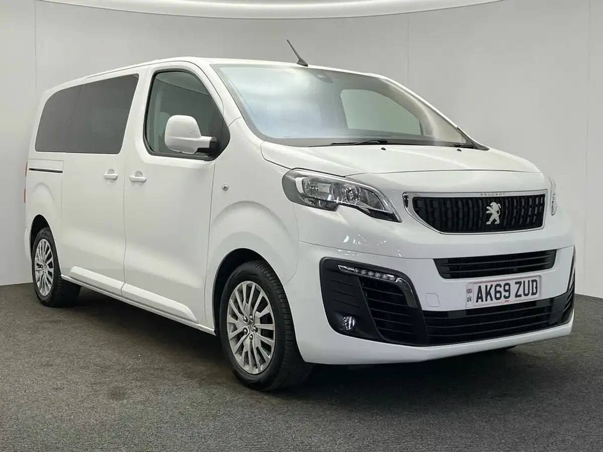 2020-peugeot-traveller-20-bluehdi-active-180ps-standardss-eat8-big-40