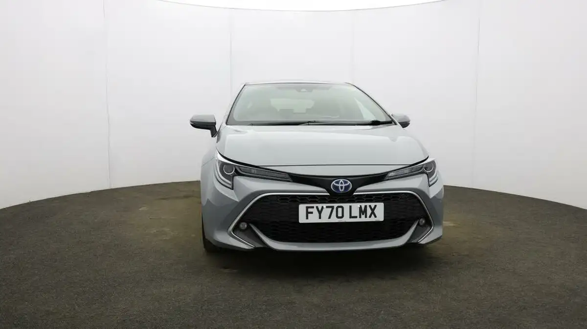 2020-toyota-corolla-18-vvt-i-excel-trk-hatchback-big-33