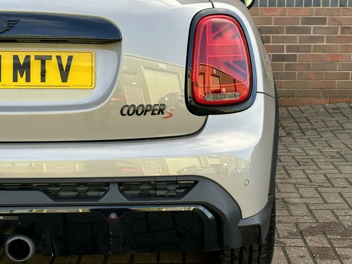 2021-mini-cooper-20-cooper-s-sport-hatchback-5d-auto-big-43