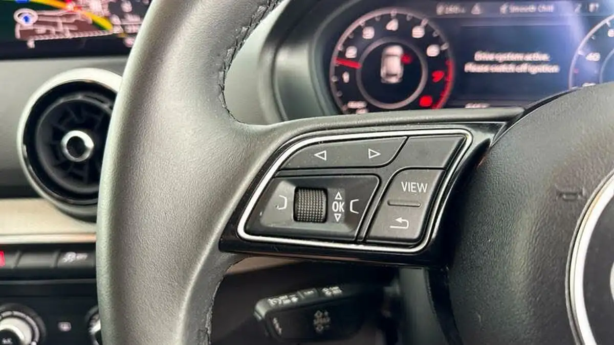 2022-audi-q2-10-30-tfsi-sport-big-22