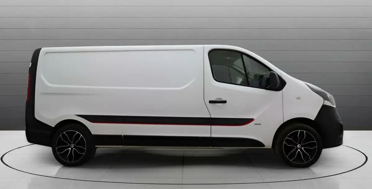 2017-vauxhall-vivaro-16cdti-2900-l2h1-120pseu6-panel-van-big-4
