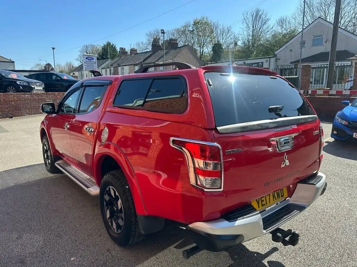 2017-mitsubishi-l200-24di-d-barbarian-178bhp-eu6-auto-big-30