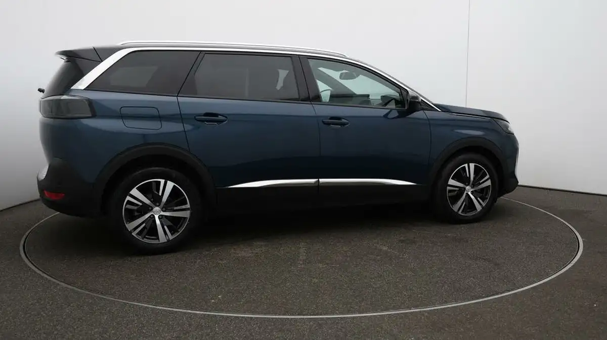2023-peugeot-5008-suv-15-bluehdi-allure-130ps-eat8-big-44