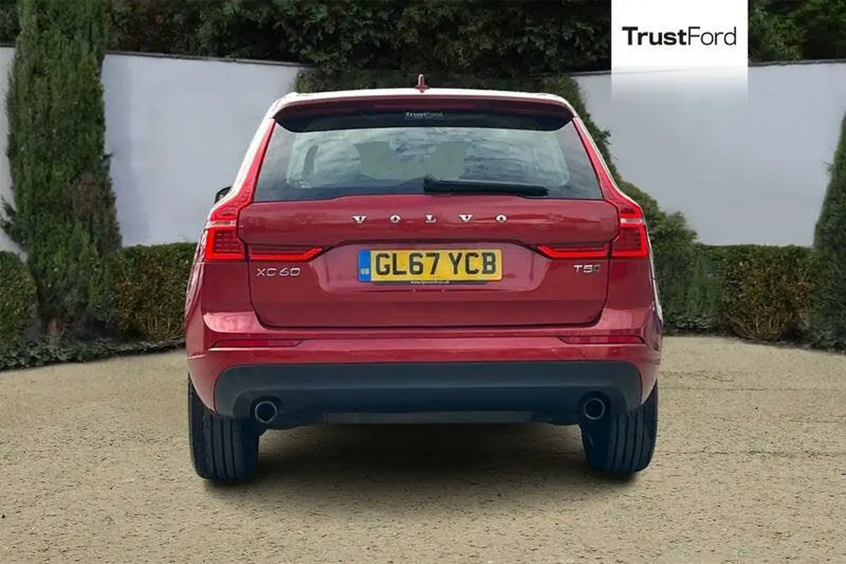 2018-volvo-xc60-20-t5-momentum-pro-250bhp-awd-big-6