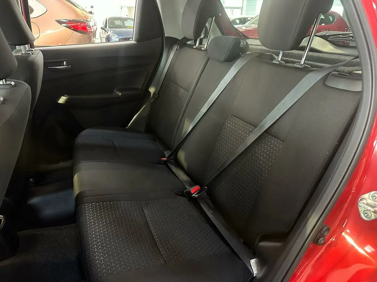 2023-suzuki-swift-12-dualjet-sz5-cvt-big-11