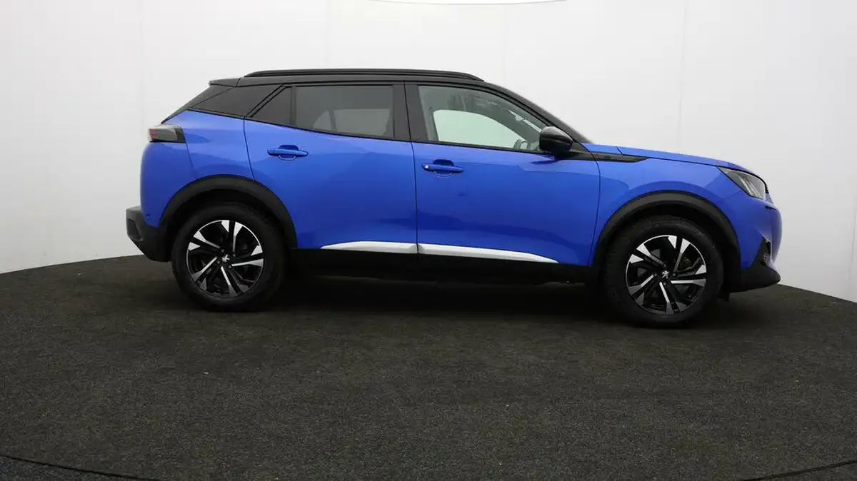 2021-peugeot-2008-suv-e-gt-big-7