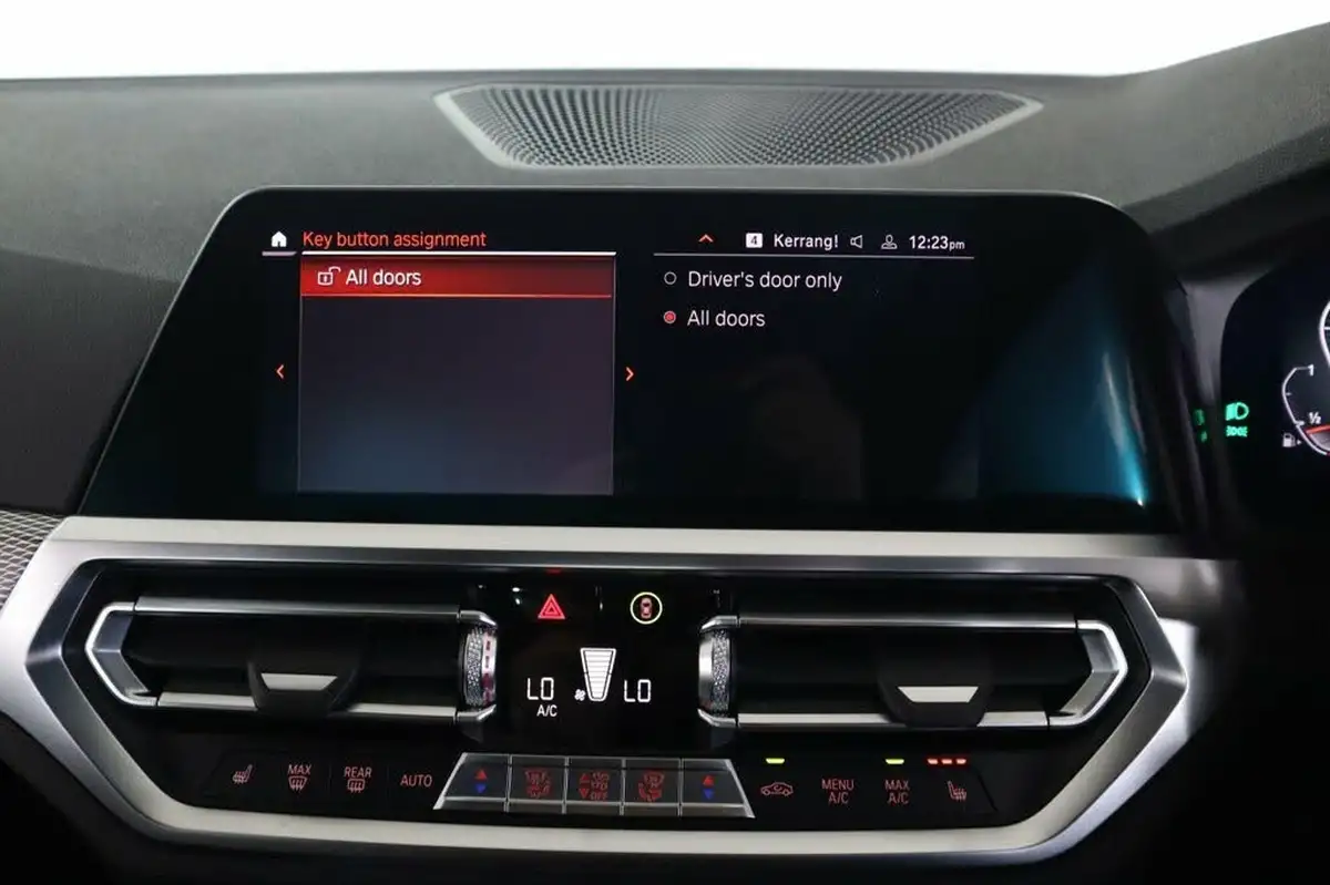2021-bmw-3-series-20-320i-m-sport-saloon-4d-big-47