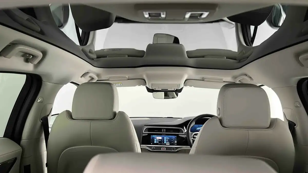 2022-jaguar-i-pace-ev400-se-big-48