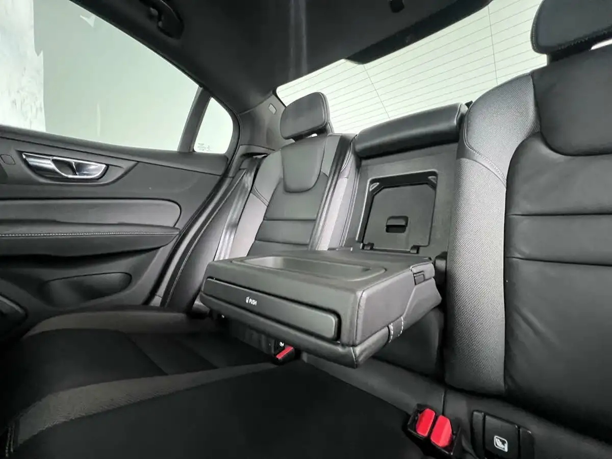 2019-volvo-s60-20-t5-r-design-plus-big-12