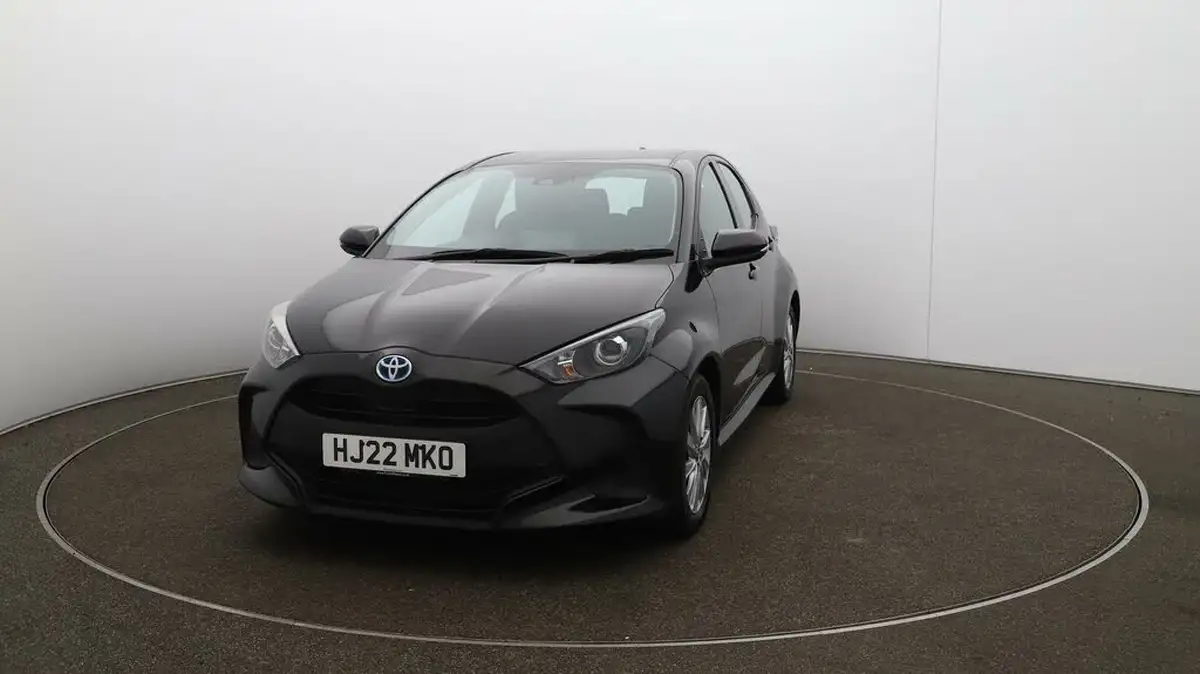 2022-toyota-yaris-15-vvt-i-icon-big-29