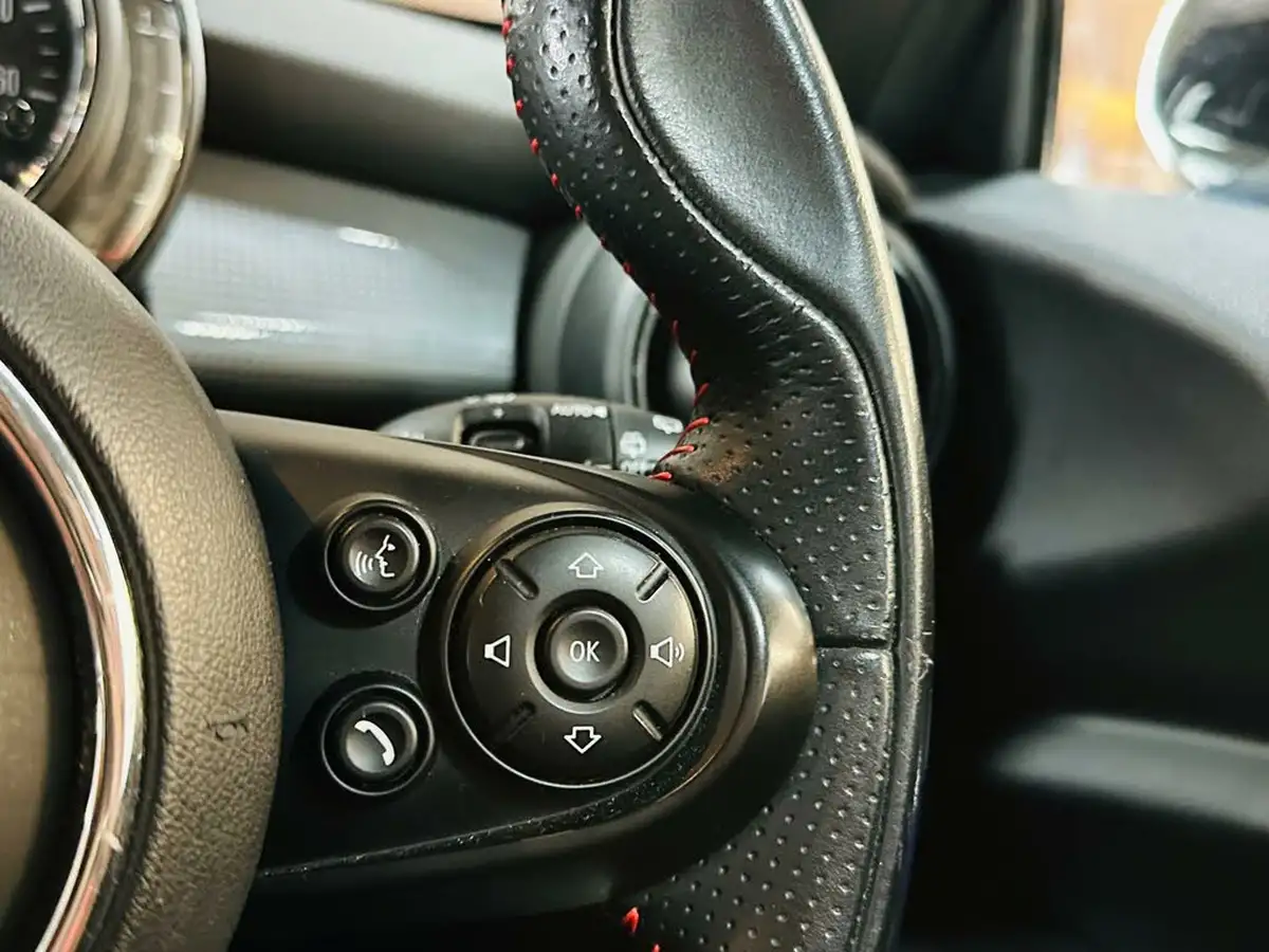 2020-mini-cooper-15-cooper-sport-hatchback-3d-big-38