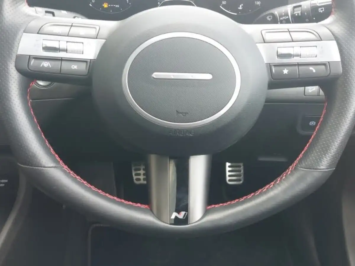 2025-hyundai-kona-10-t-gdi-n-line-s-100ps-two-tone-roof-big-15