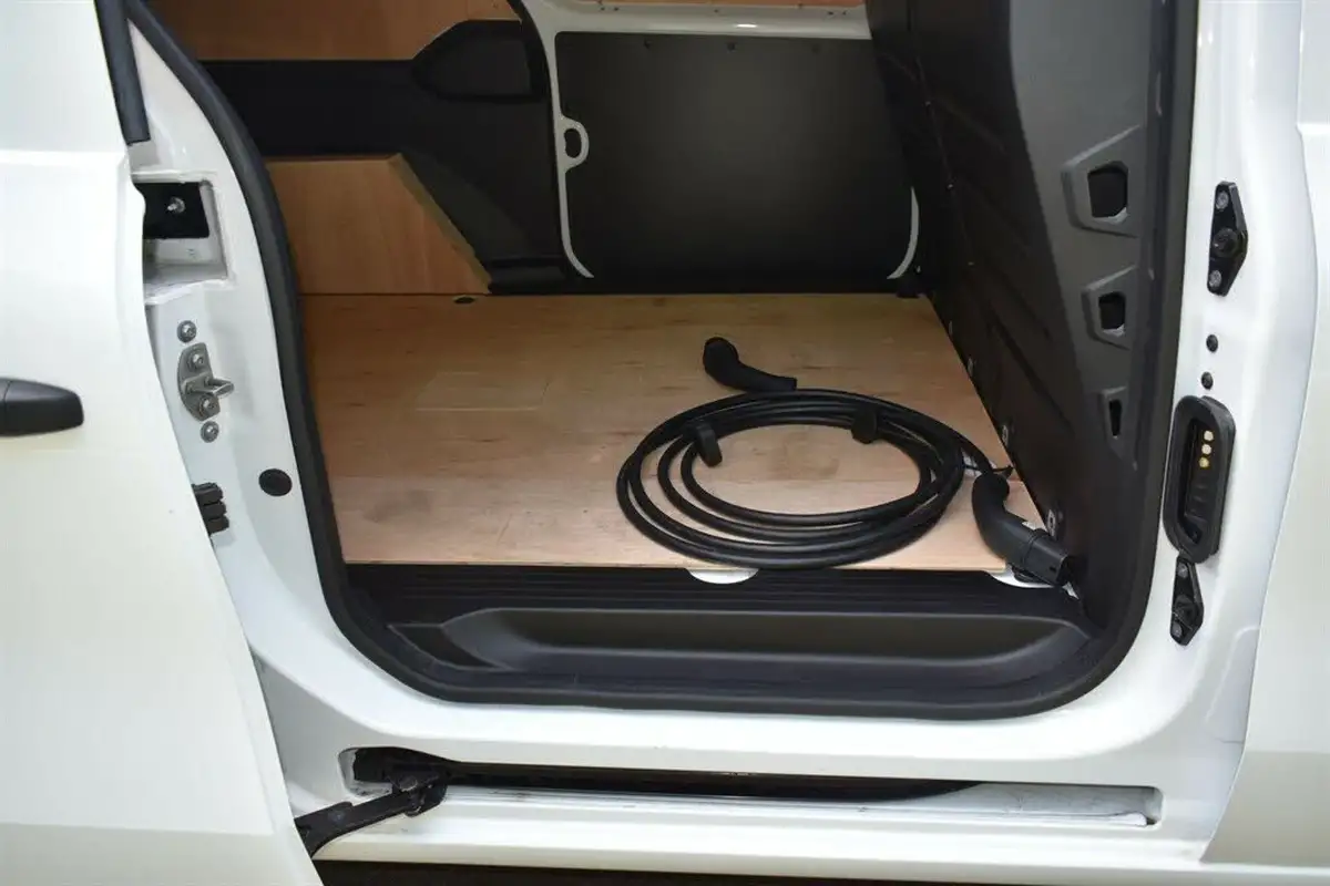 2024-renault-kangoo-e-ll21-e-tech-advance-rc-panel-big-21