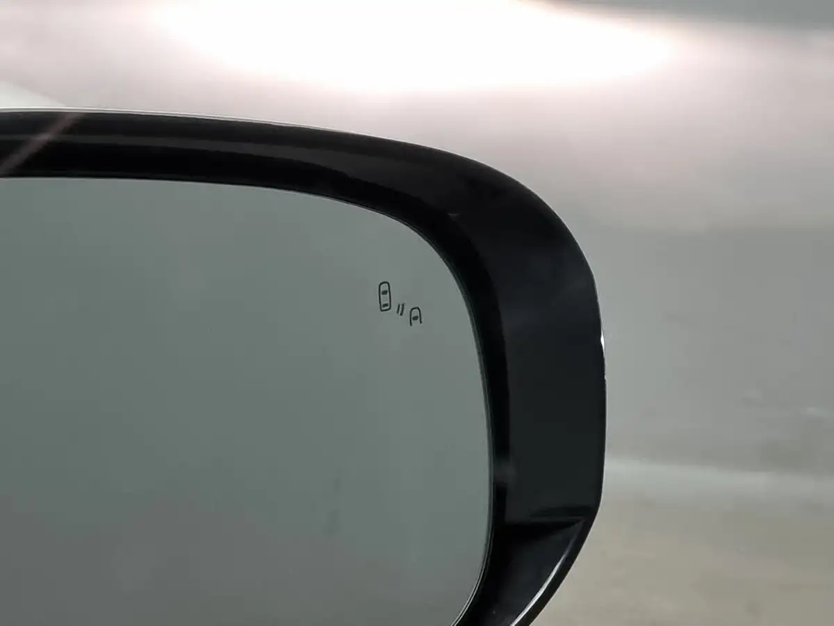 2021-mitsubishi-outlander-24-dynamic-phev-big-23