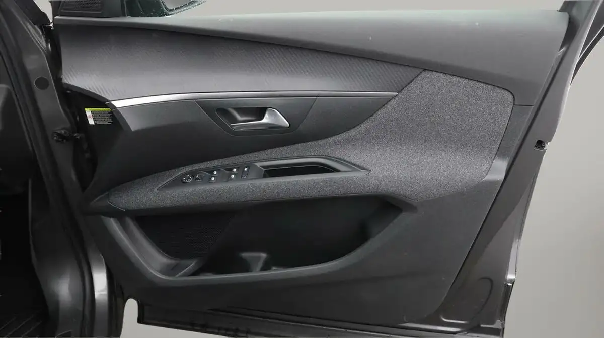2018-peugeot-5008-suv-12-puretech-active-big-14