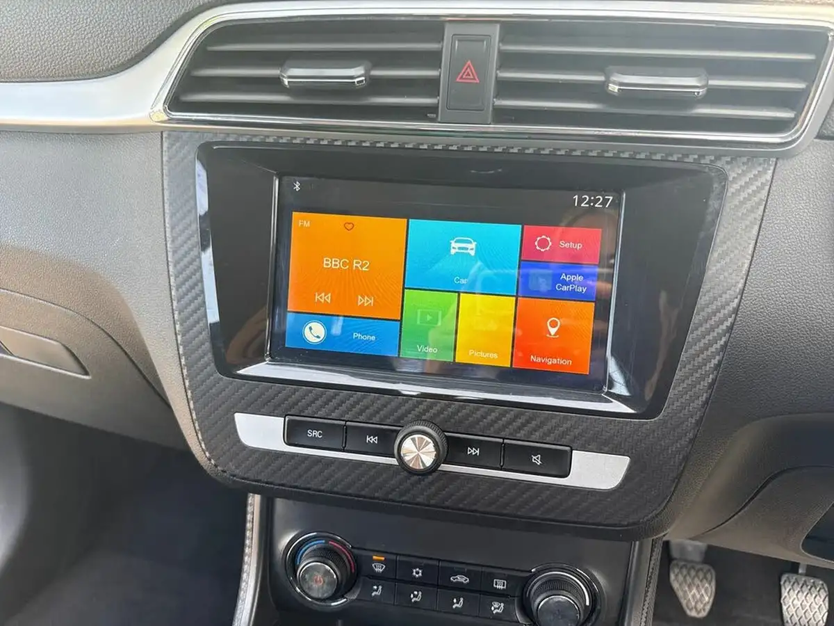2020-mg-zs-suv-15-vti-tech-exclusive-106ps-big-16