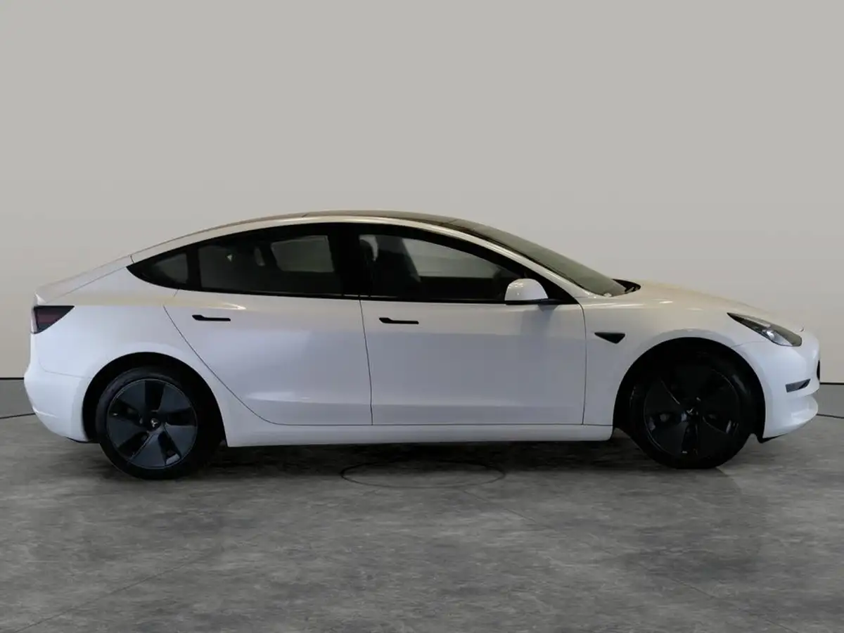2021-tesla-model-3-e-long-range-awd-big-13