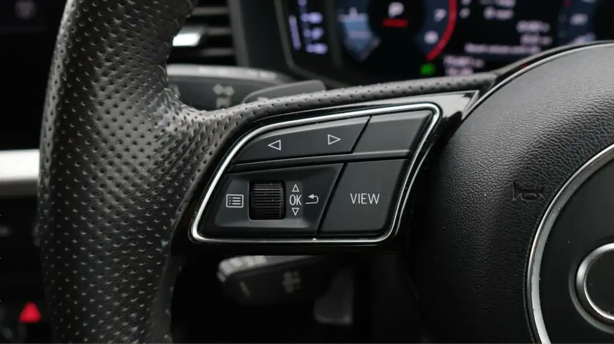 2019-audi-a1-20-40-tfsi-s-line-competition-big-31