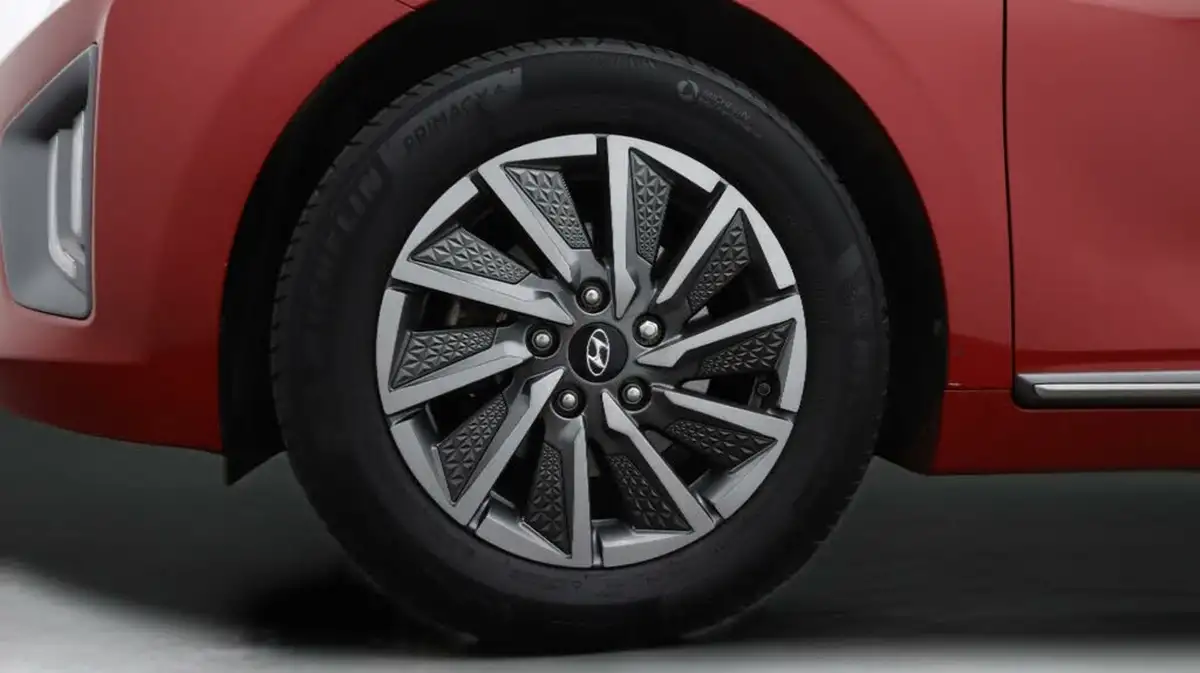 2020-hyundai-ioniq-e-premium-se-electric-100kw-big-18