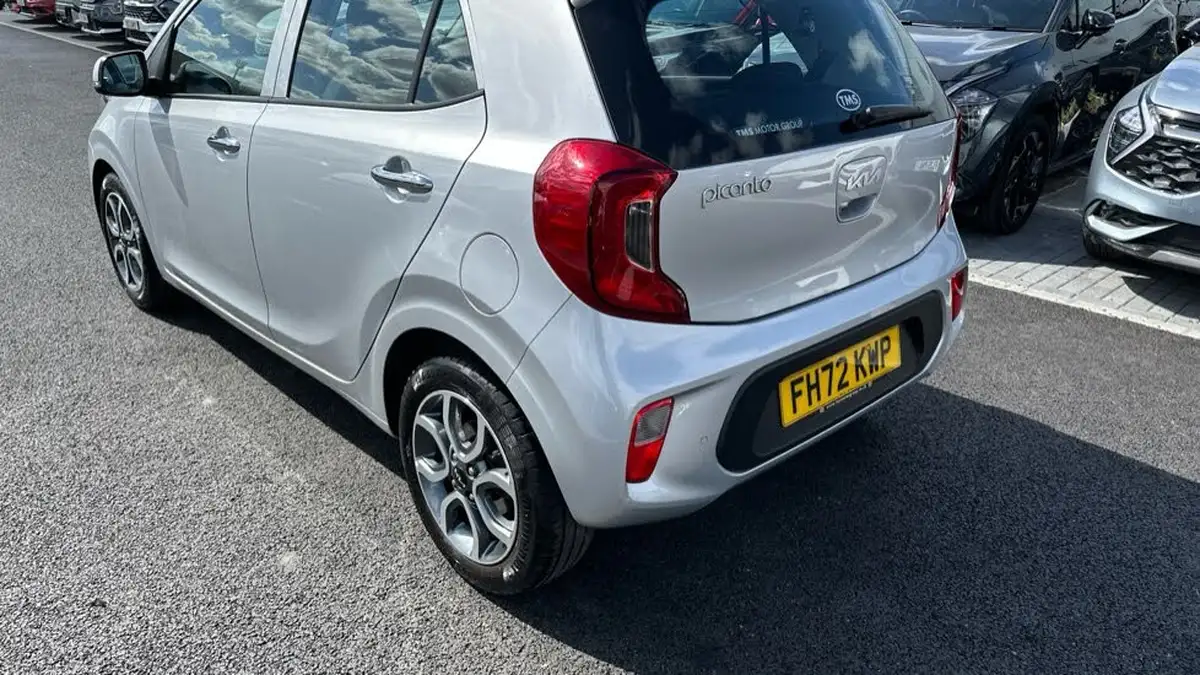 2023-kia-picanto-10-3-big-35