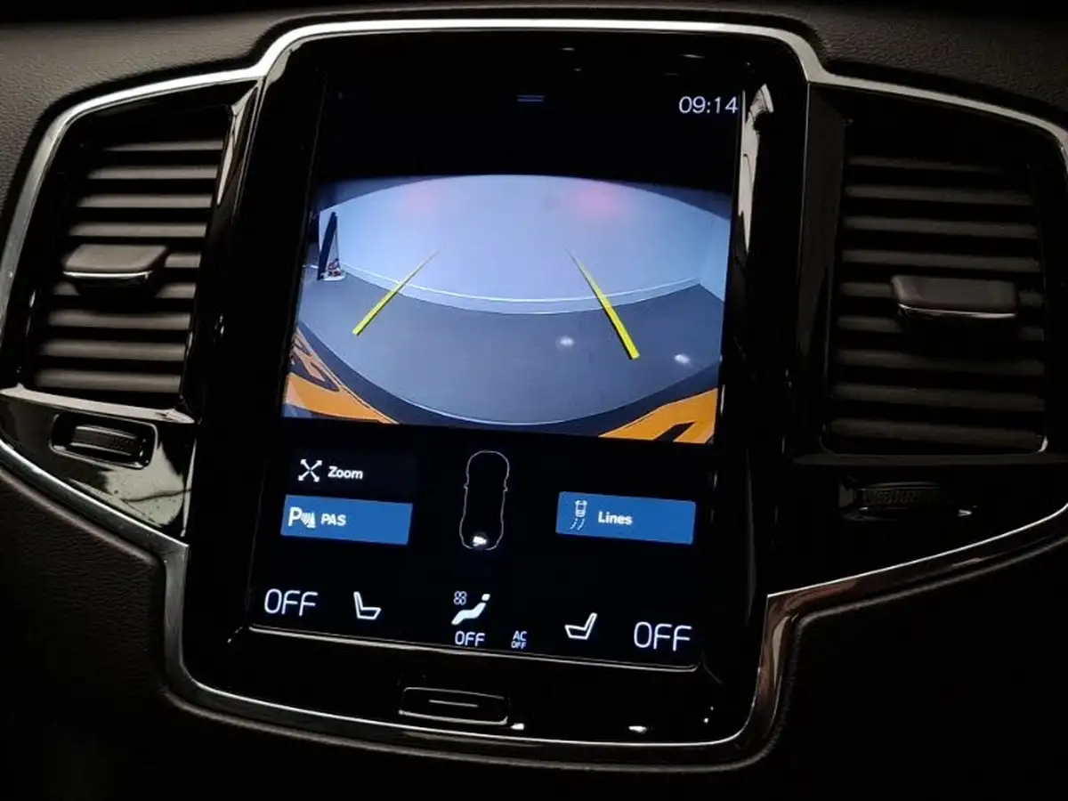 2019-volvo-xc90-20-t8-inscription-390bhp-big-10