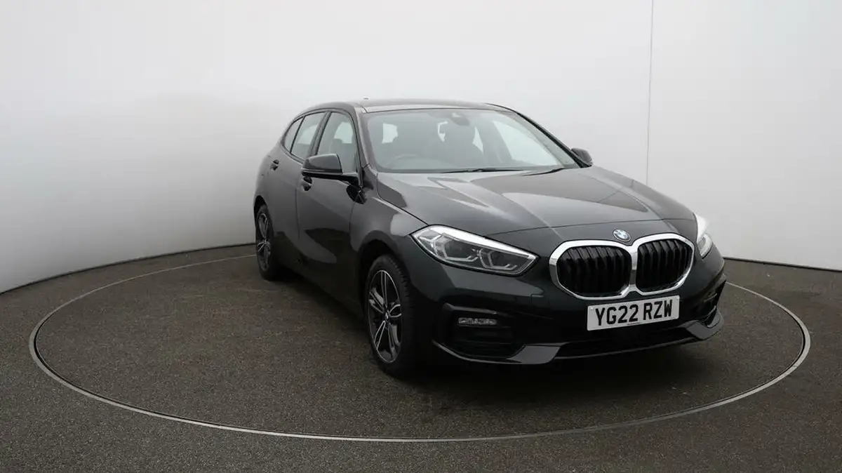 2022-bmw-1-series-15td-116d-sport-dct-big-34