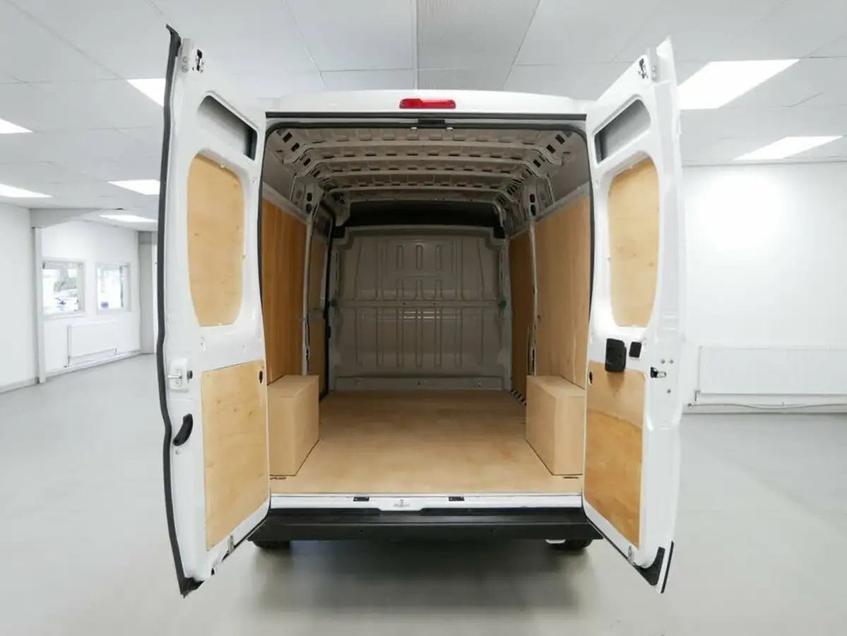 2023-citroen-relay-22bluehdi-35-l3h2-enterprise-edition-panel-big-3