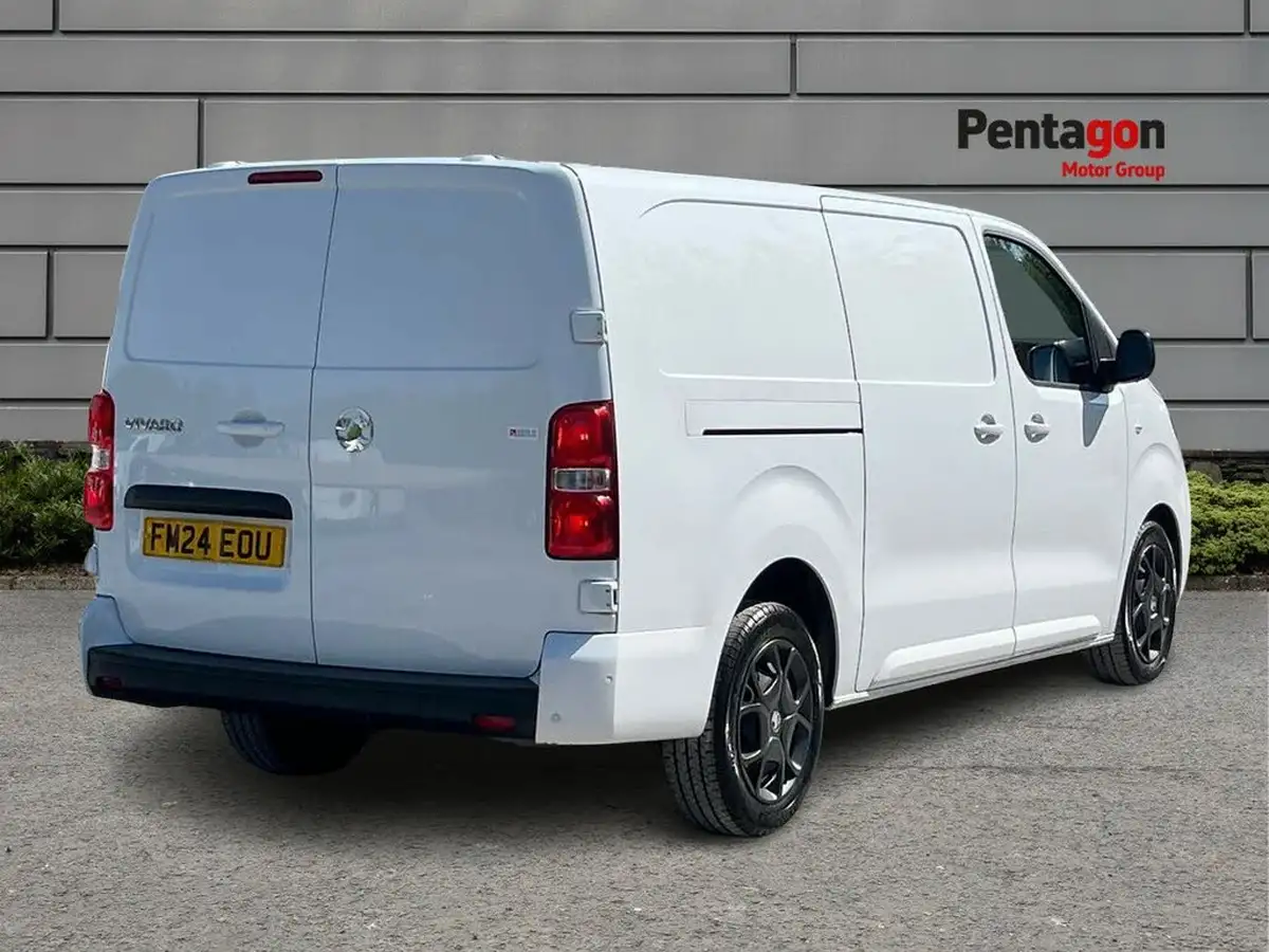 2024-vauxhall-vivaro-20td-xl-pro-big-3