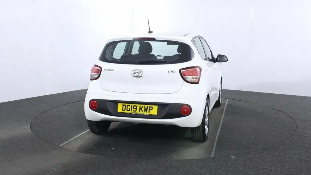2019-hyundai-i10-12-se-big-6