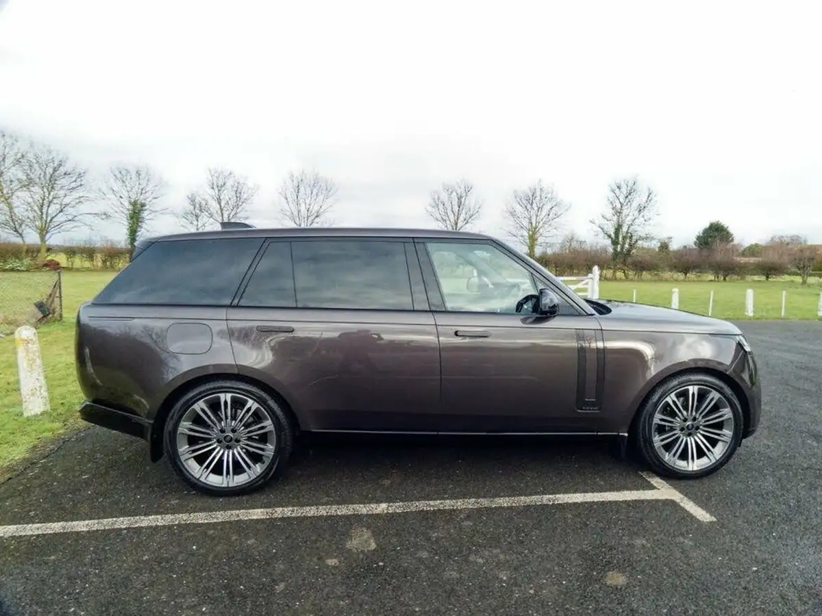 2022-land-rover-range-rover-30-d350-autobiography-big-22