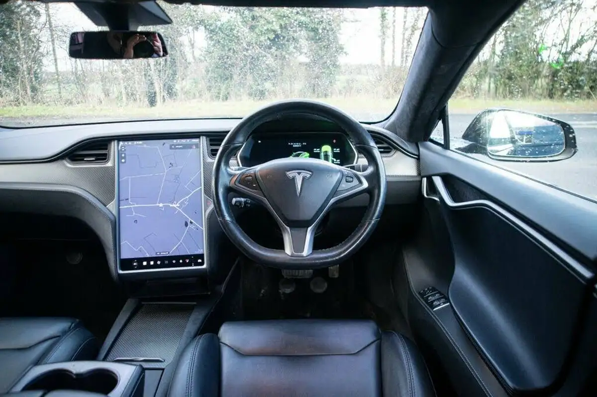 2018-tesla-model-s-e-100d-big-9