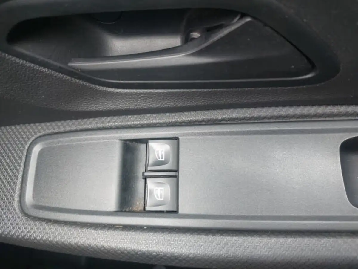 2022-dacia-sandero-stepway-10-tce-essential-90bhp-big-15