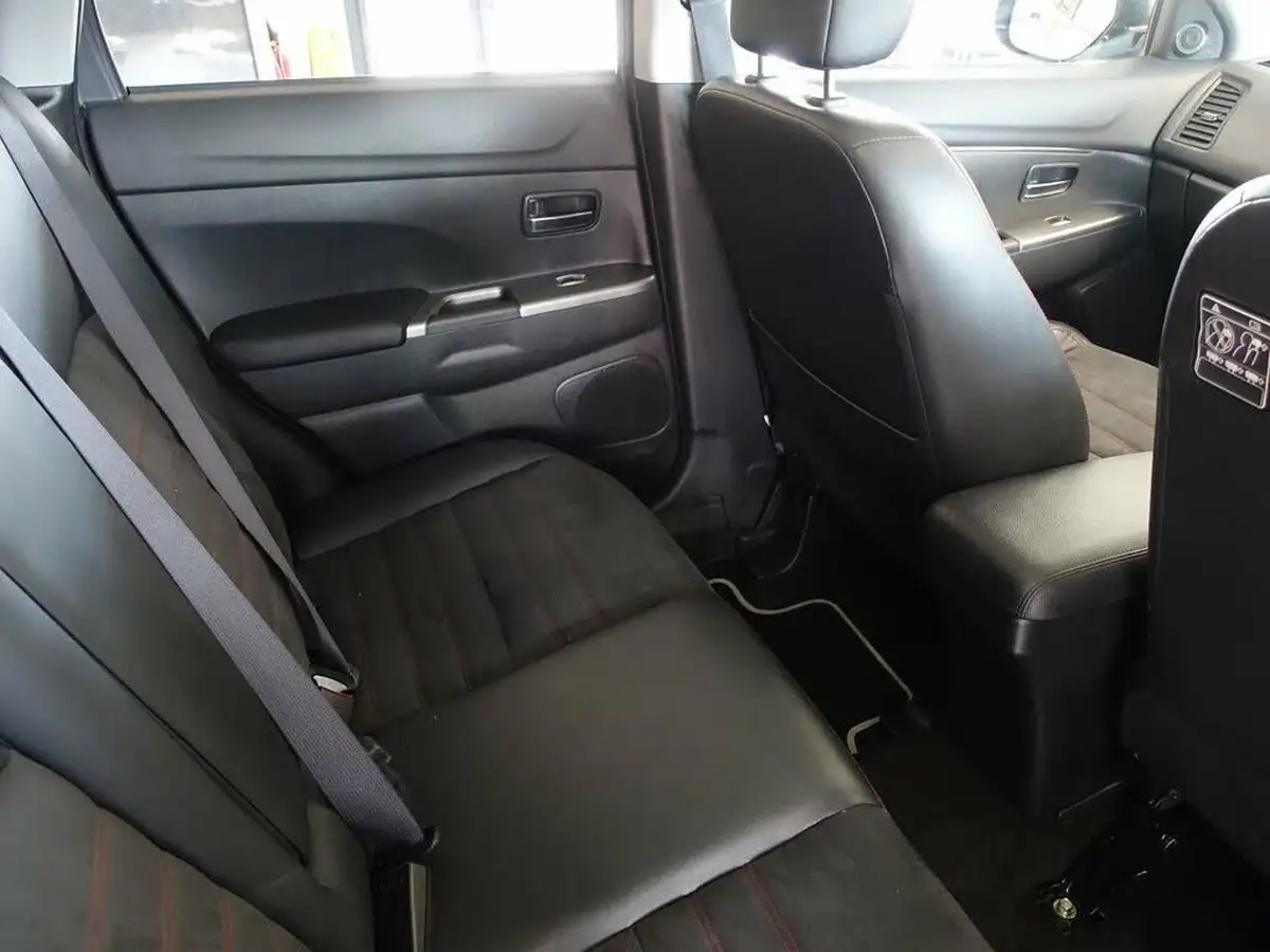 2018-mitsubishi-asx-16-4-big-14