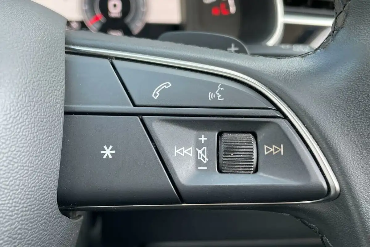 2022-audi-q7-30-55-tfsi-sport-big-18