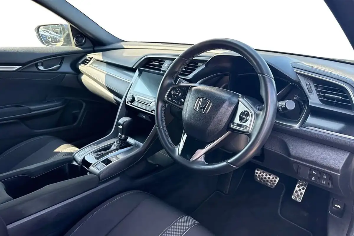 2020-honda-civic-10-vtec-turbo-sr-hatchback-5d-cvt-big-13