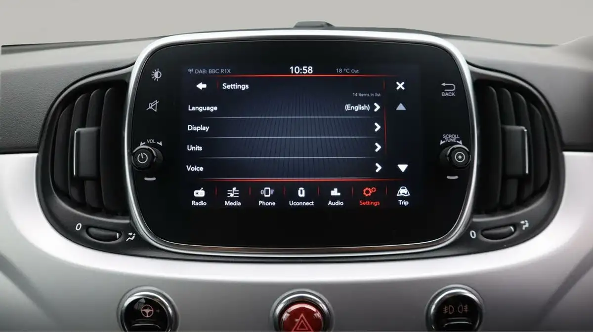 2021-fiat-500-10-hey-google-big-11