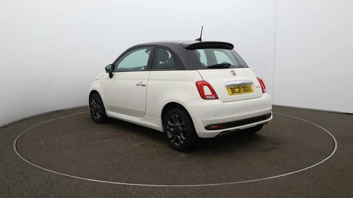 2021-fiat-500-10-hey-google-big-52