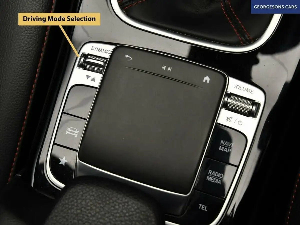 2020-mercedes-benz-a-class-13-a200-amg-line-hatchback-5d-big-36