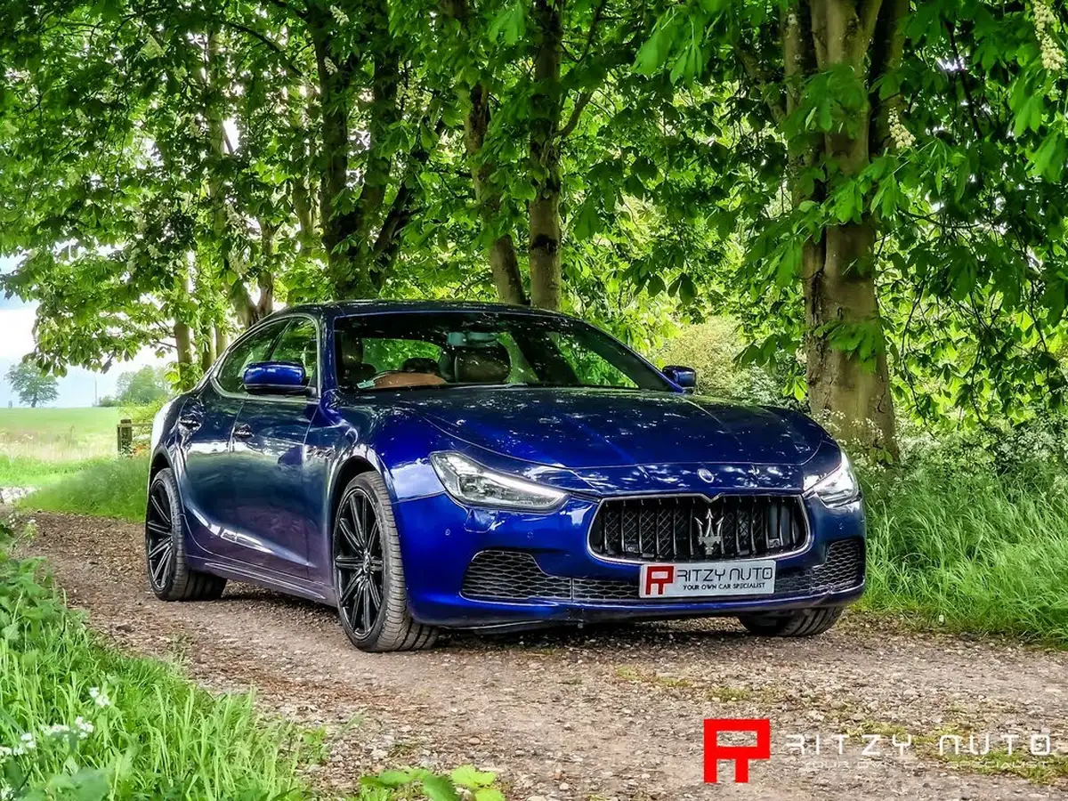 2016-maserati-ghibli-30-s-big-32