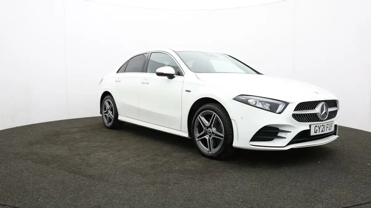2021-mercedes-benz-a-class-13-a250e-amg-line-premium-saloon-4d-big-39