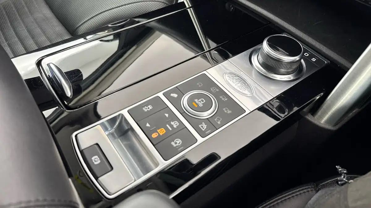 2019-land-rover-discovery-30-sd6-hse-luxury-big-19