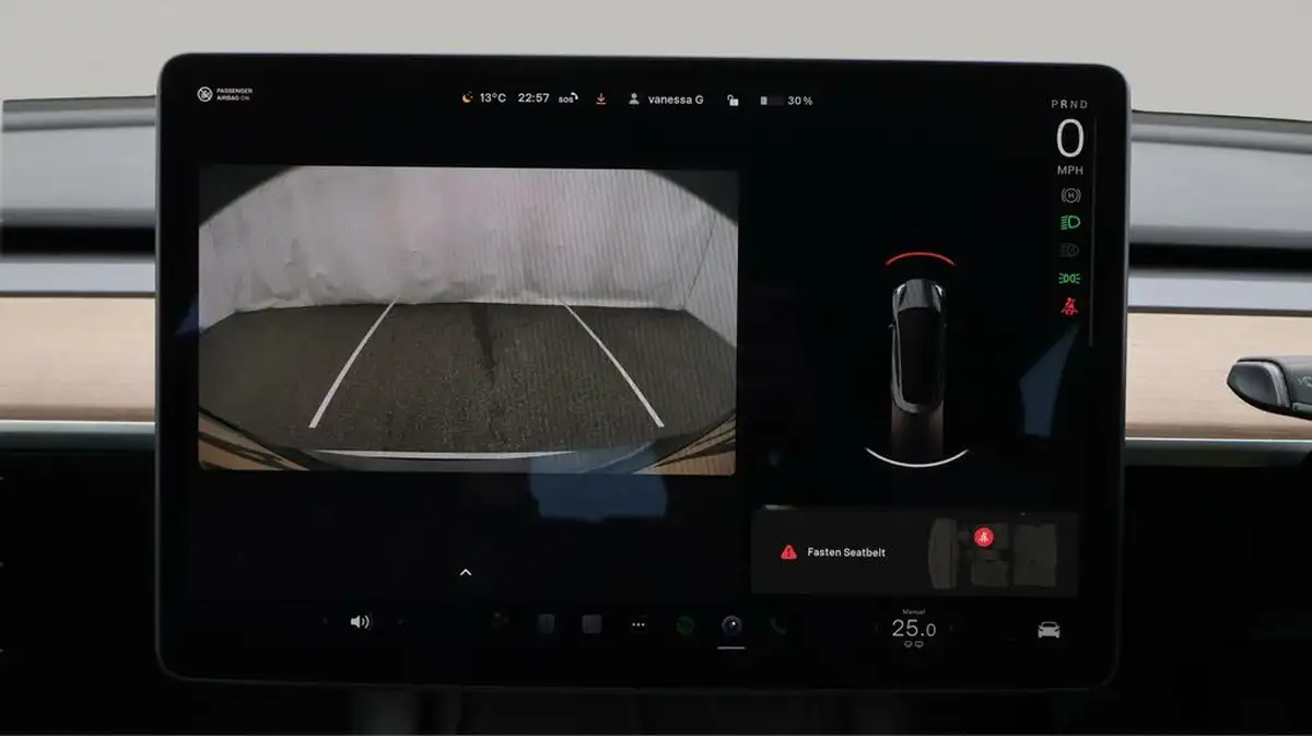 2021-tesla-model-3-e-standard-plus-big-26